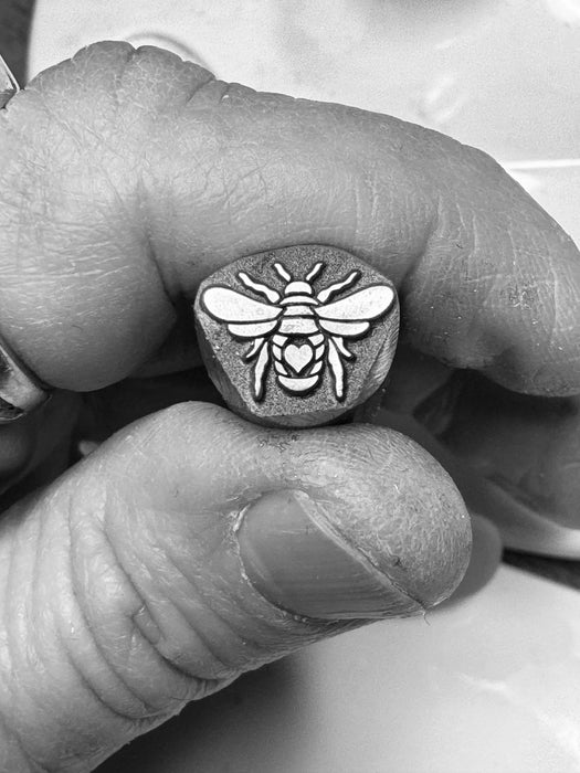 Bee heart stamp