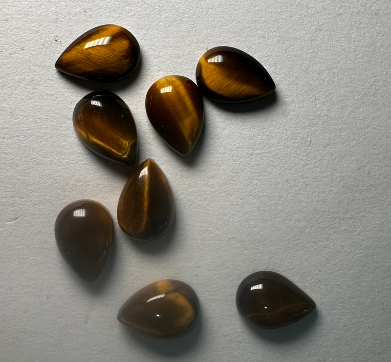 Tigers Eye Cabochons 7x10 pear