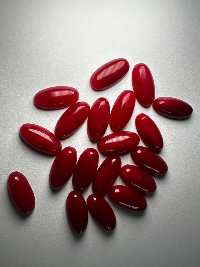 Dyed Red Quartz (2 sizes)