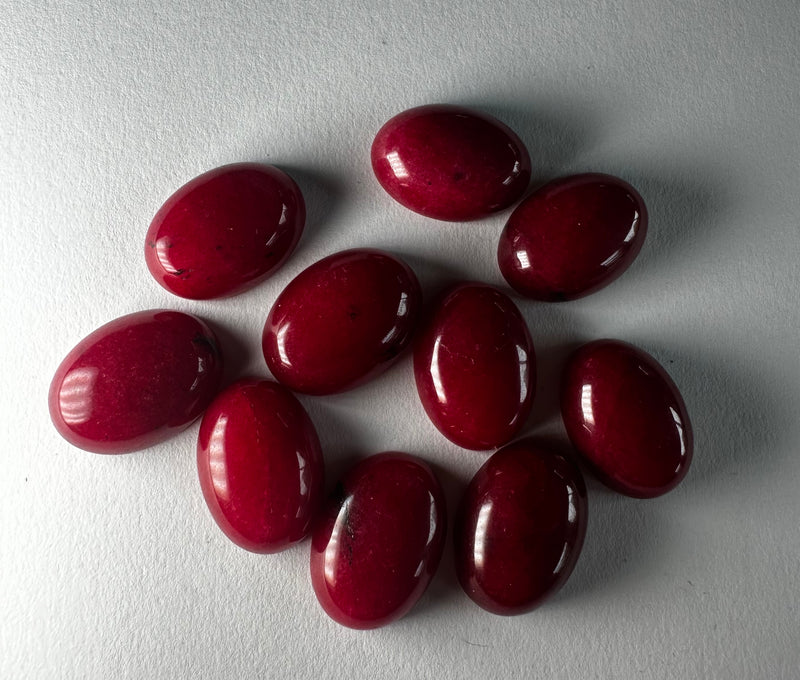 Dyed Red Quartz (2 sizes)