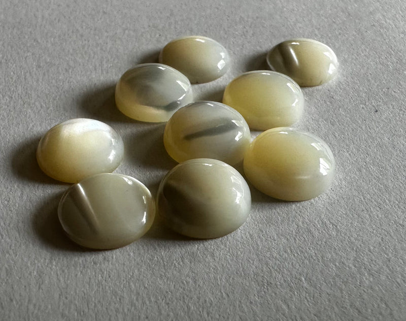 Mother of Pearl Cabochons  10mm round