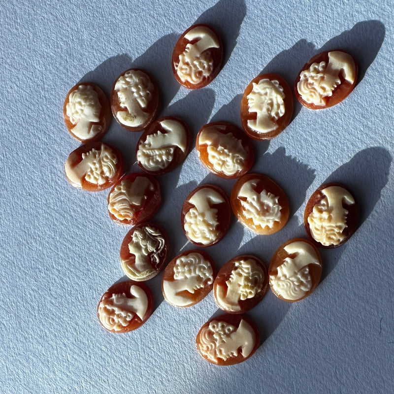 Cameos Natural (multiple sizes)