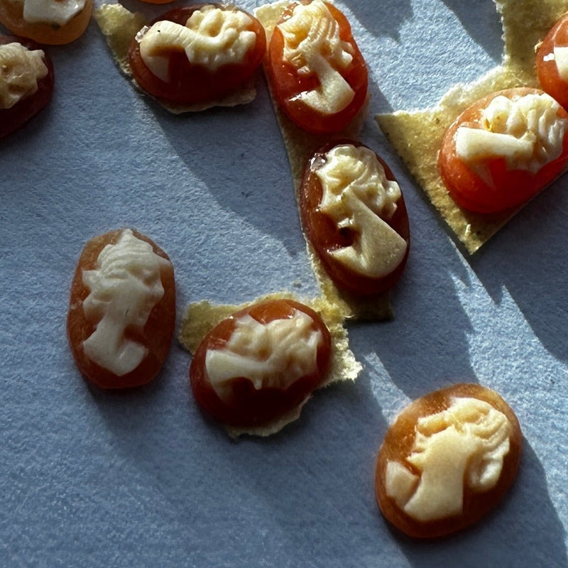 Cameos Natural (multiple sizes)