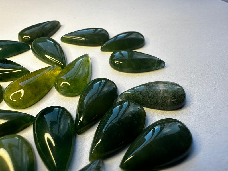 Moss Agate Cabochon 11x21 Teardrops