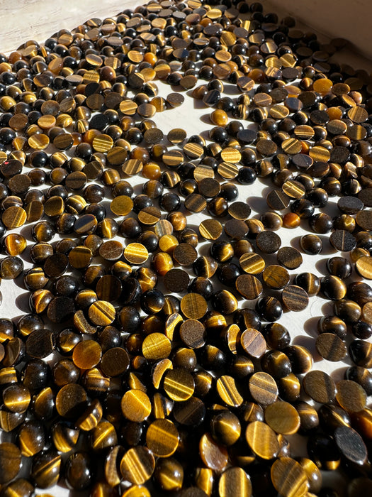 Tigers eye cabochons 6mm round