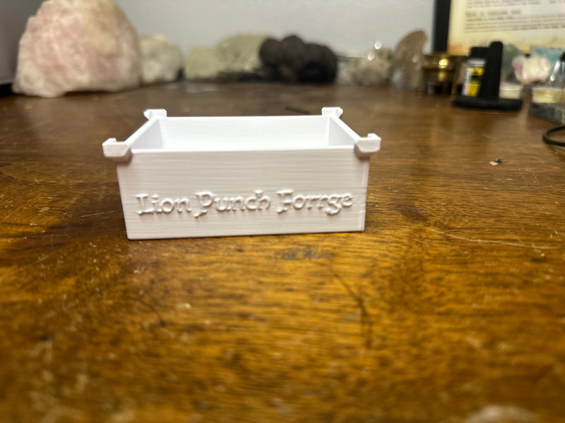 Deep Dish Nesting Bench Storage Tray