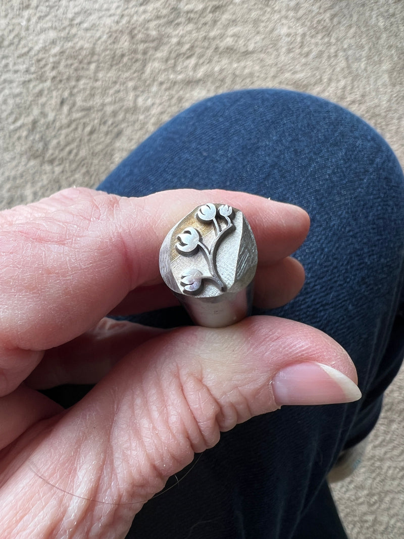 Lotus semi circle stamp