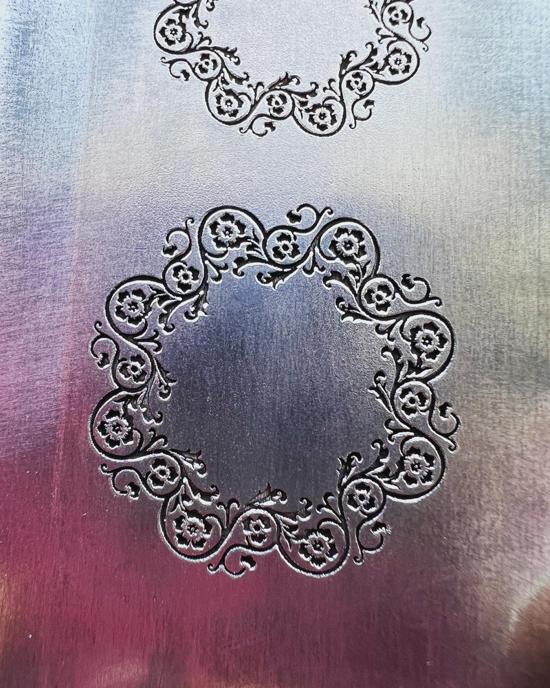 Ring of flowers plate