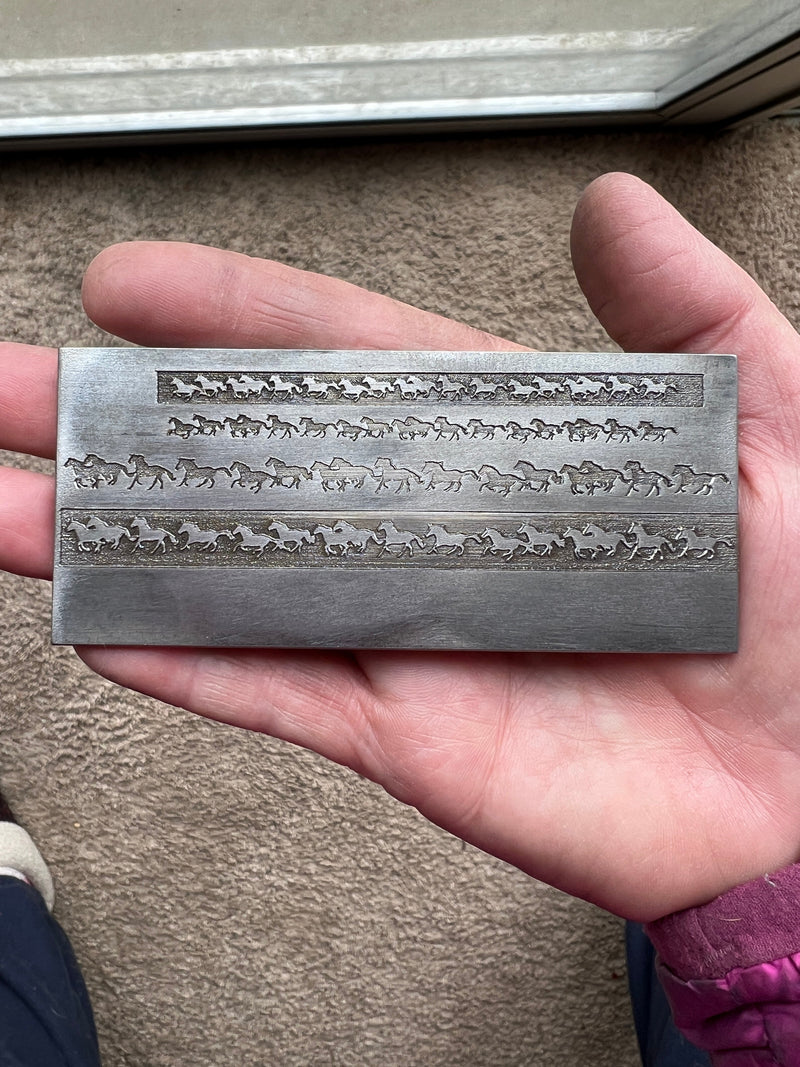 Horse ring band plate