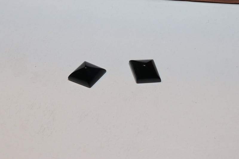 Pyramid Cabochons
