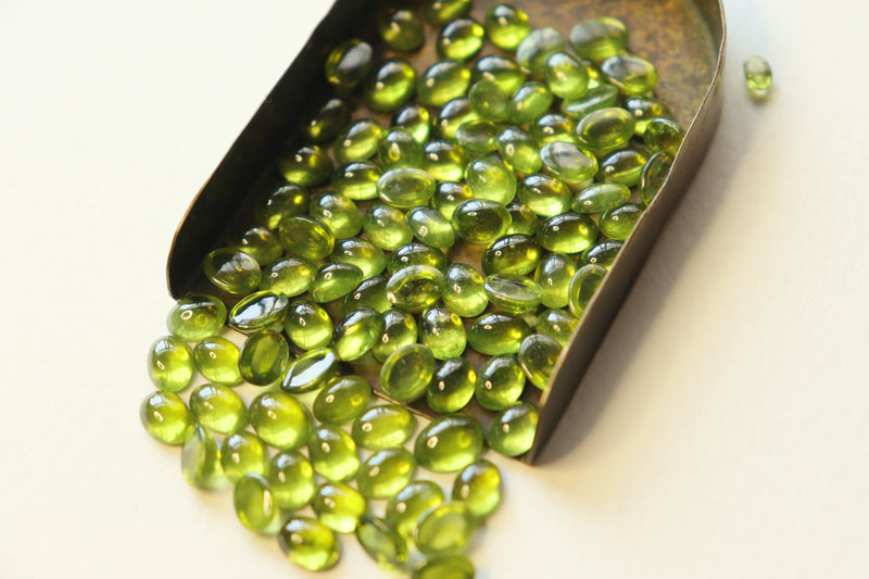 Vesuvianite  Cabochon 7x5 oval