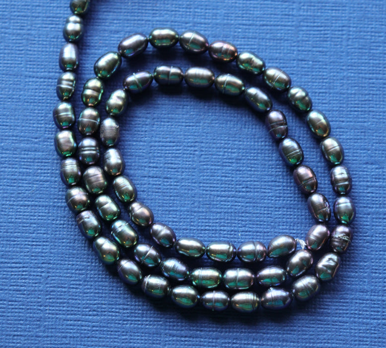 Vintage freshwater pearls 4.5mm