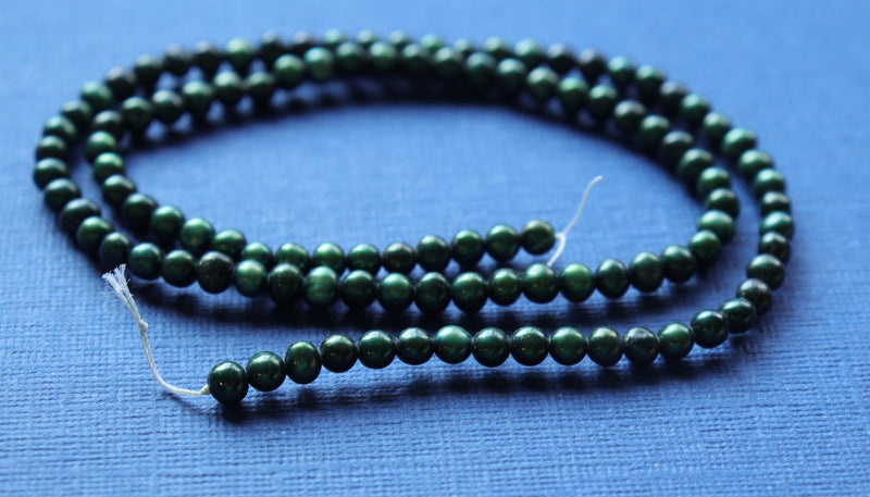 Vintage freshwater pearls 4mm