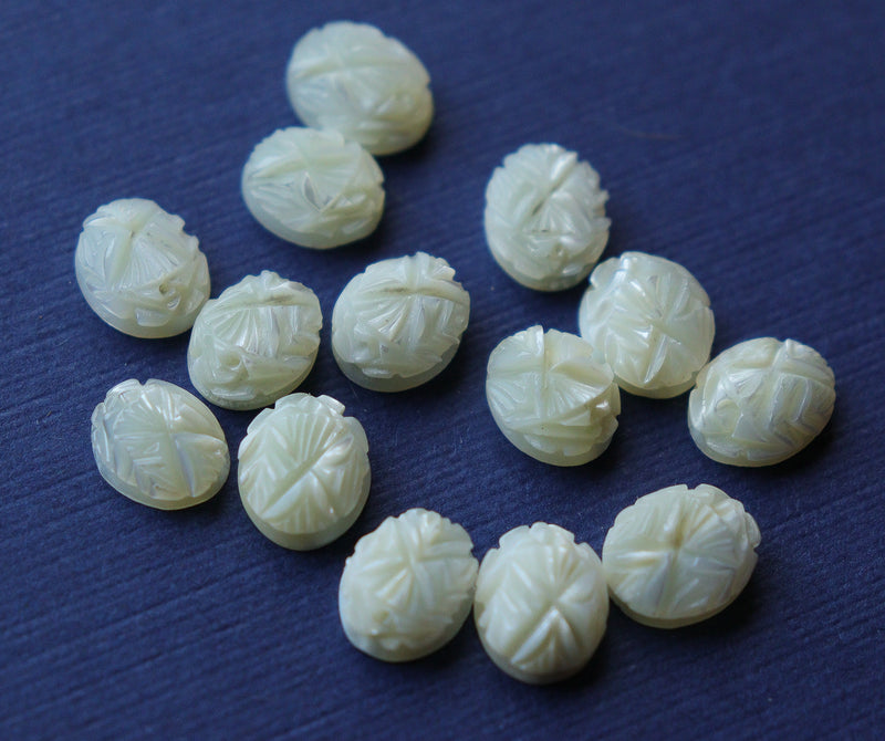 Madreperla Tallada 9x8mm