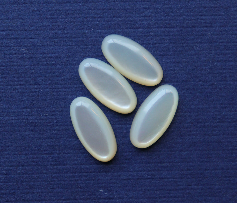 Mother of Pearl cabochons 14x7mm