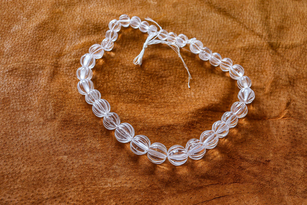 quartz (clear) tapered bead strand
