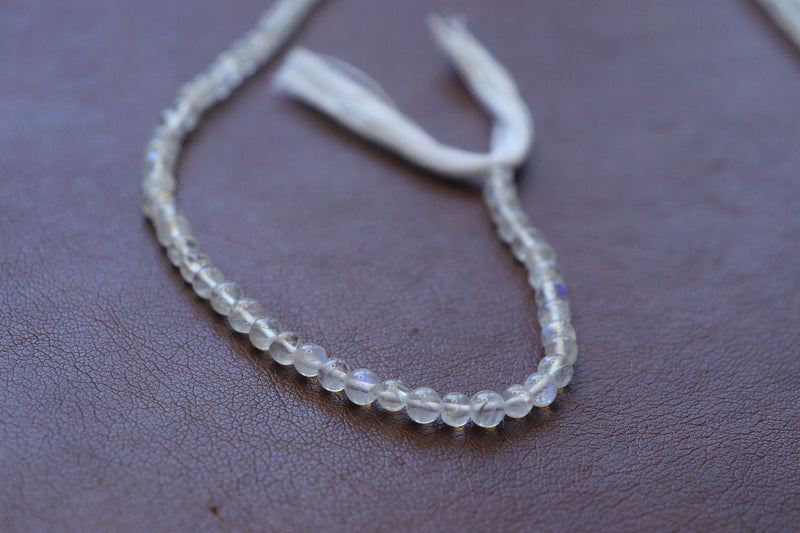 Cuentas de piedra lunar arcoíris redondas de 4,5 mm