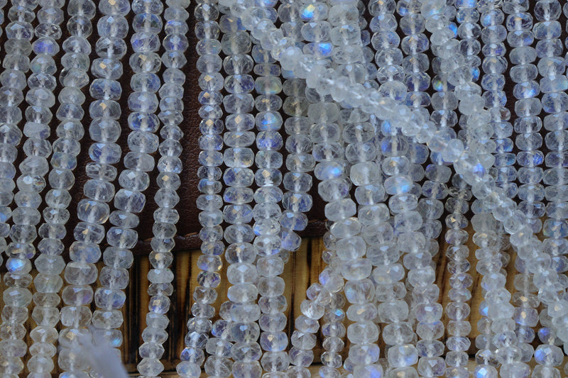 Cuentas de piedra lunar arco iris facetadas 4 mm-5,5 mm