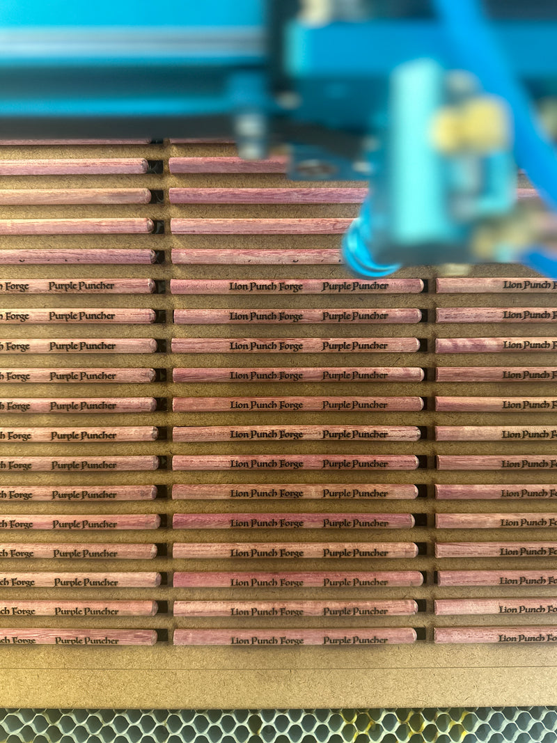 ¡El golpeador morado! (Herramienta para pulir joyas de madera)